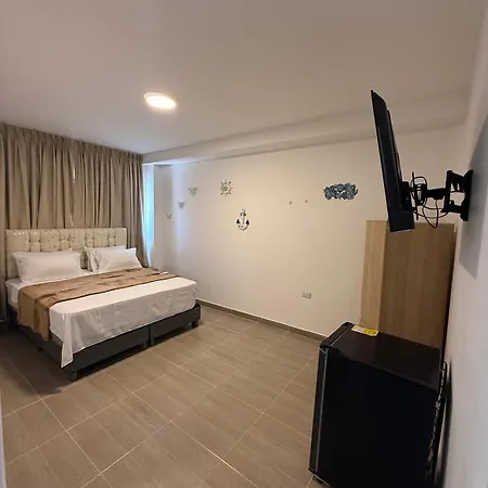 Davé Paradise Hotel
