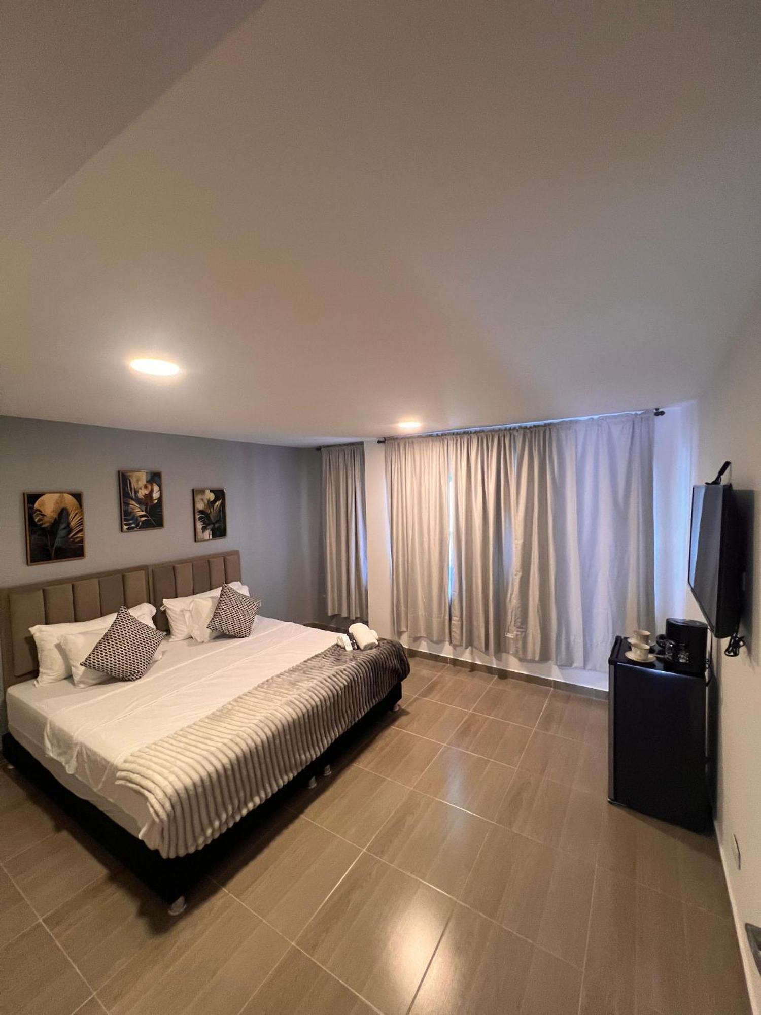 Hotel Davé Paradise *